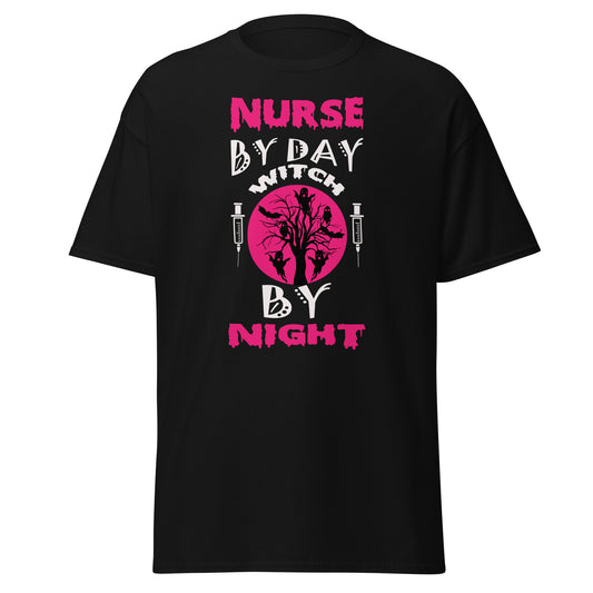 Enfermera de día Bruja de noche, diseño de Halloween Camiseta de algodón pesado de estilo suave